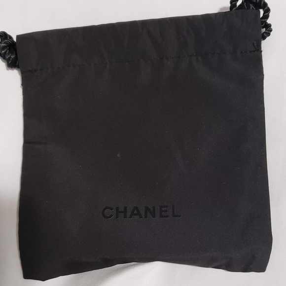Chanel xsmall dustbag with pull string - Picture 2 of 4